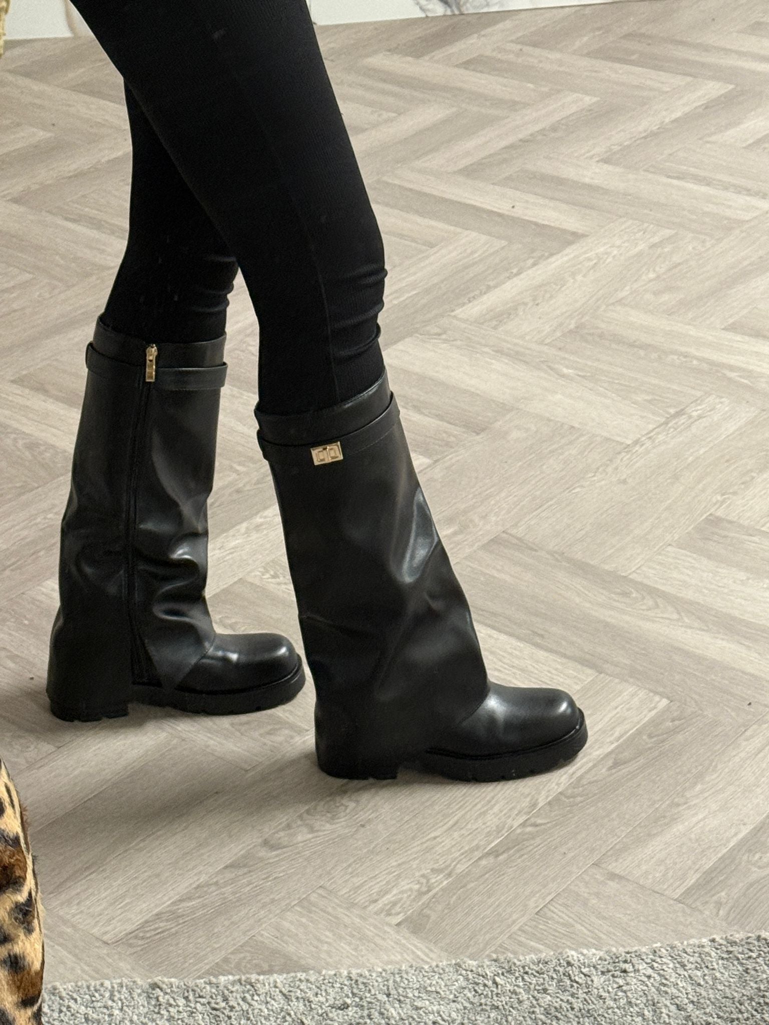 Shark boots